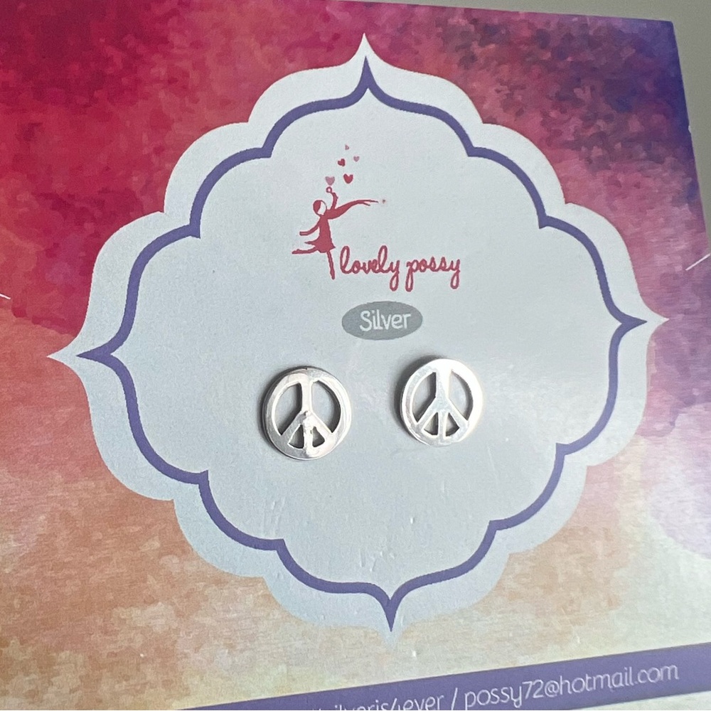 Silver 925 peace signs studs